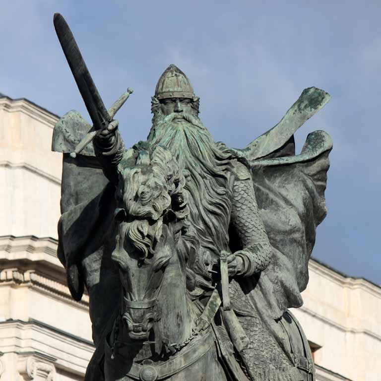 Estatua ecuestre del Cid, en Burgos / ALC. Estatua ecuestre del Cid, en Burgos / ALC.