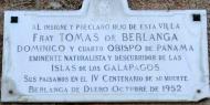 Placa dedicada a Fray Tomás de Berlanga, en Berlanga de Duero. Soria / ALC